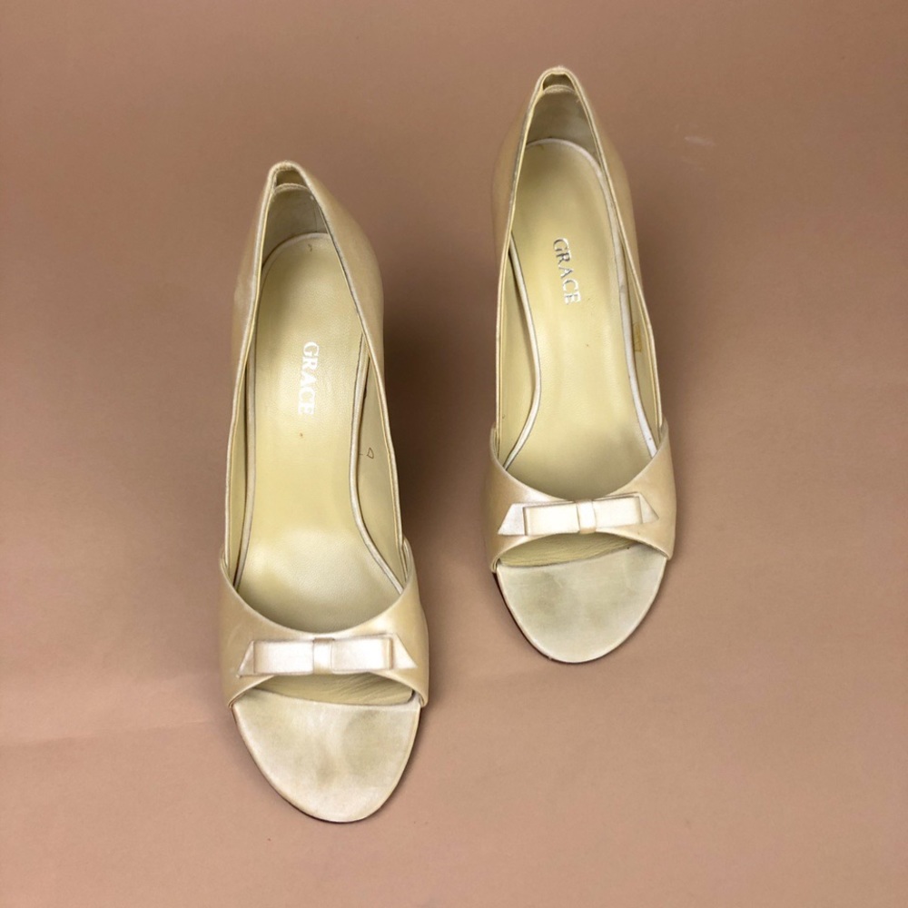 Women’s heels by Grace in “Ashley”